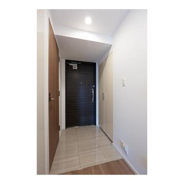 玄関　※写真は同タイプ住戸です。