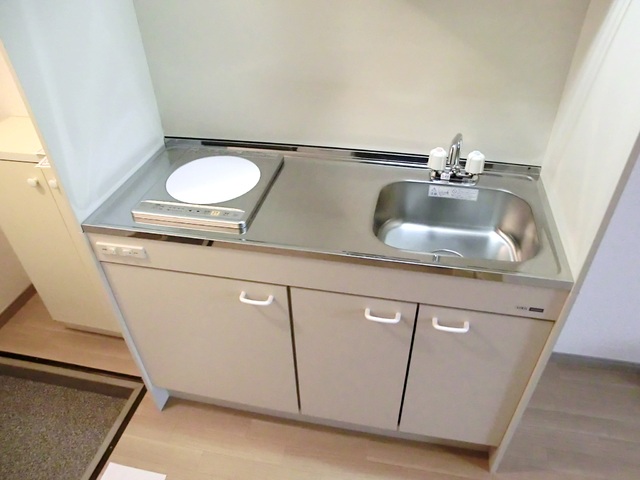 キッチン　キッチンには安心のＩＨコンロ付き！