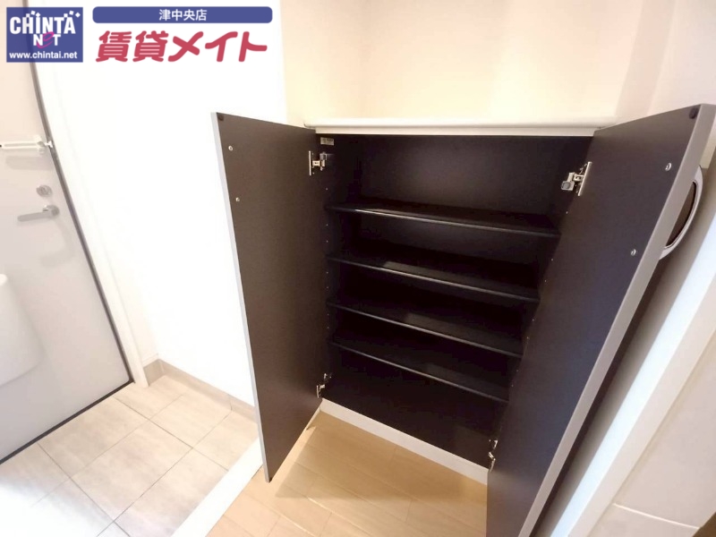 収納　同じ物件、別部屋の写真です