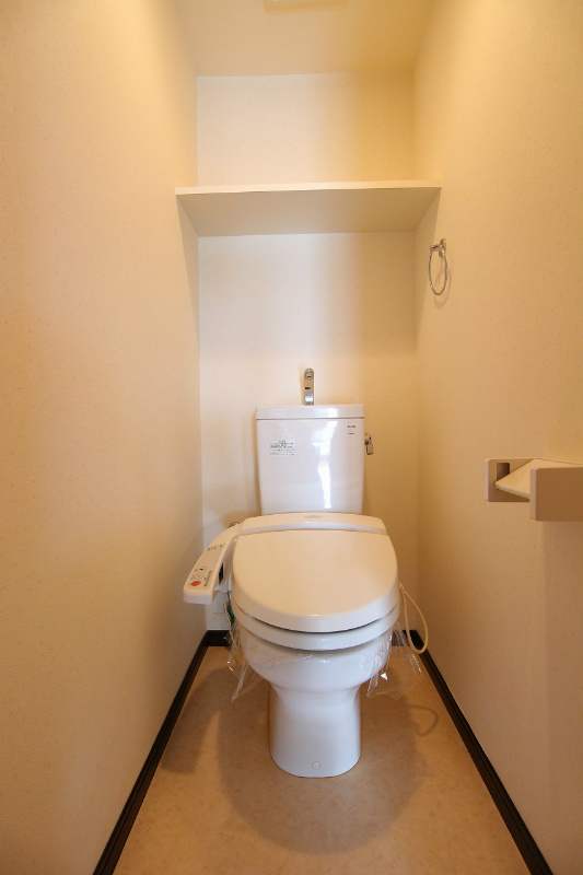 トイレ　別号室参考写真