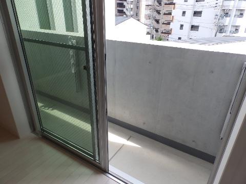 バルコニー　ベランダ