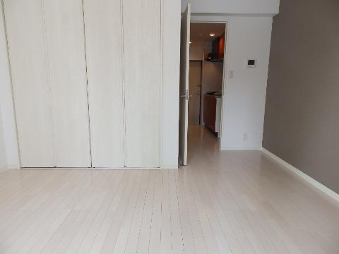 居室・リビング　室内