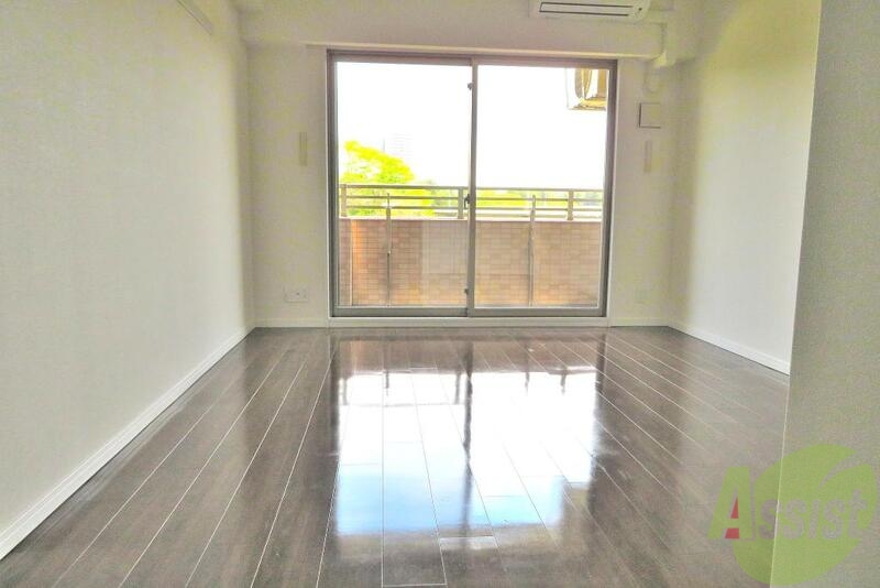 その他部屋・スペース　ピカピカのフローリングのお部屋です。これはイイですね