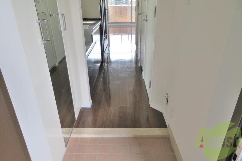 玄関　もちろんシューズＢＯＸも標準装備されております。大容量