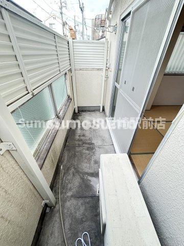 バルコニー　お洗濯にも便利なバルコニー付き