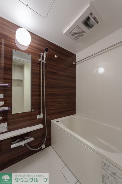 バス・シャワールーム　※写真は同タイプ住戸です。