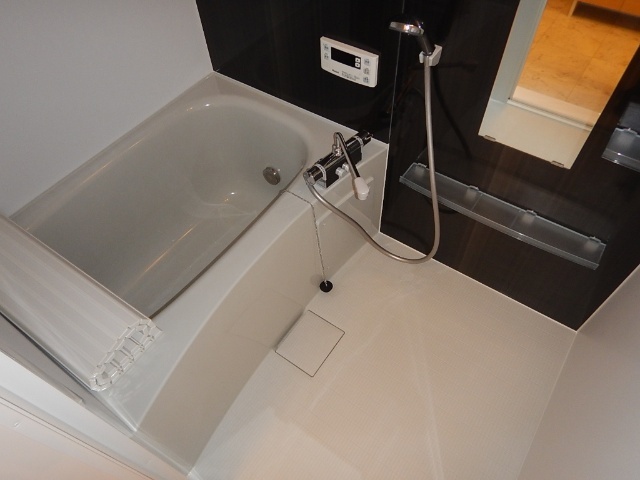 バス・シャワールーム　追い焚き可能です