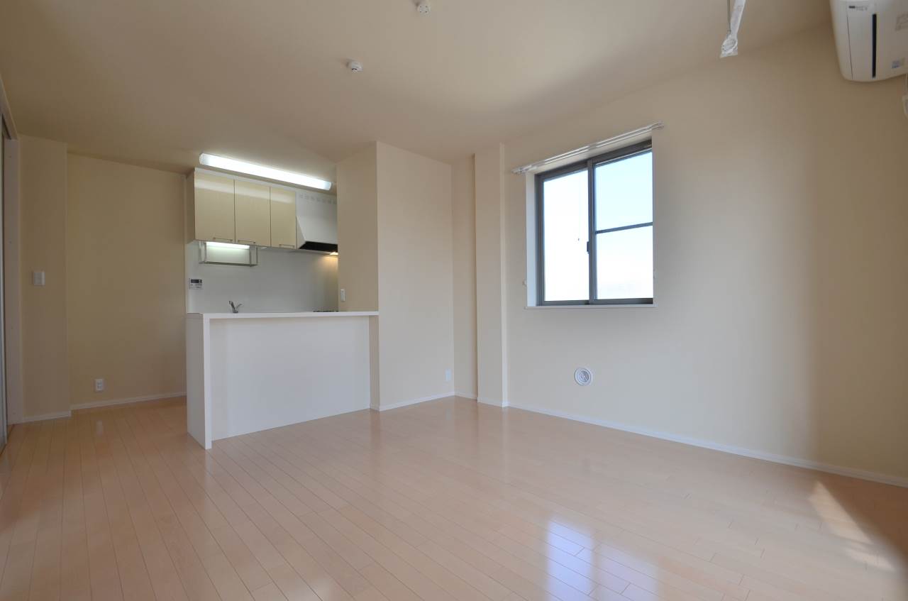 居室・リビング　類似物件写真になります