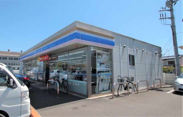 コンビニ　ローソン　市原玉前店（コンビニ）まで240m