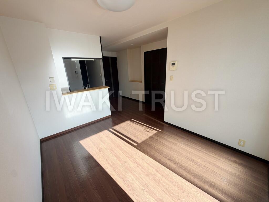 居室・リビング　※同建物同間取の参考写真です