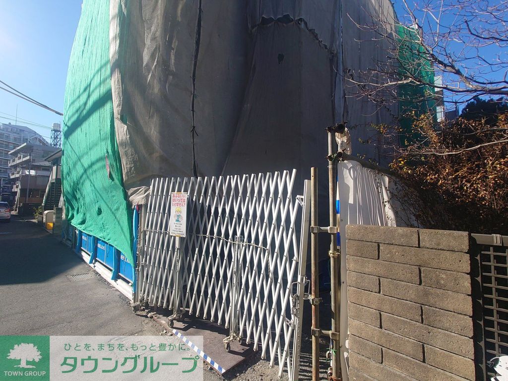 エントランス　庭