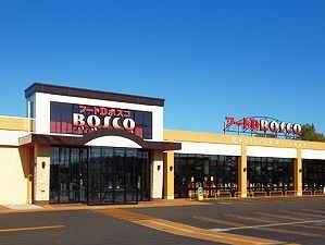 スーパー　フードD　BOSCO店（スーパー）まで674m