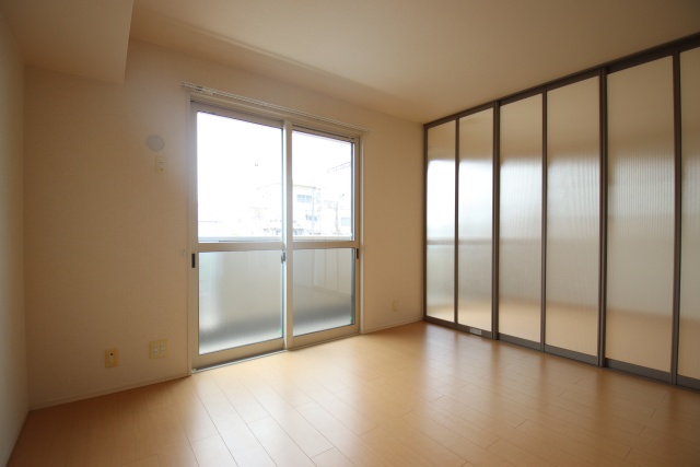 居室・リビング　※別室の参考写真の為、現況優先です。