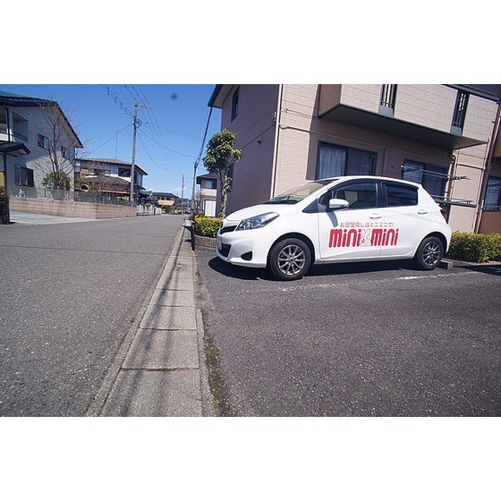 駐車場　１台込み無料です（２台目相談可）