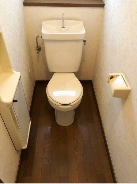 和泉が丘戸建のトイレ写真