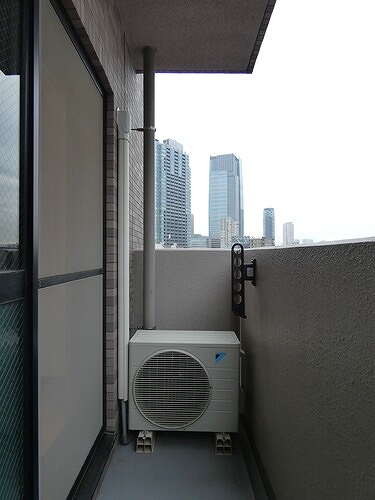 バルコニー　バルコニー