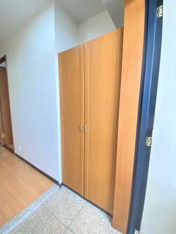 収納　下駄箱設置済