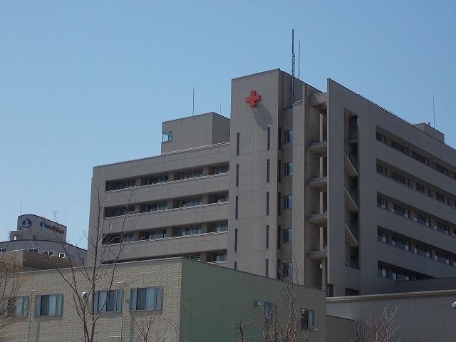 病院　諏訪赤十字病院（病院）まで1600m