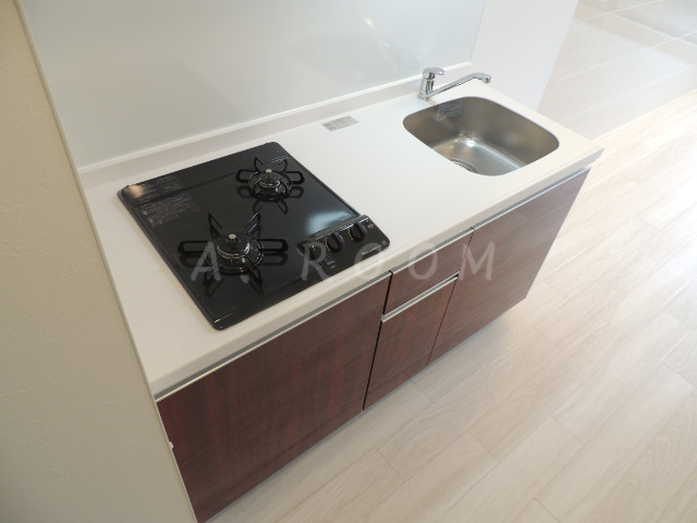 キッチン　ガス二口システムキッチン。写真反転タイプ。色要確認。