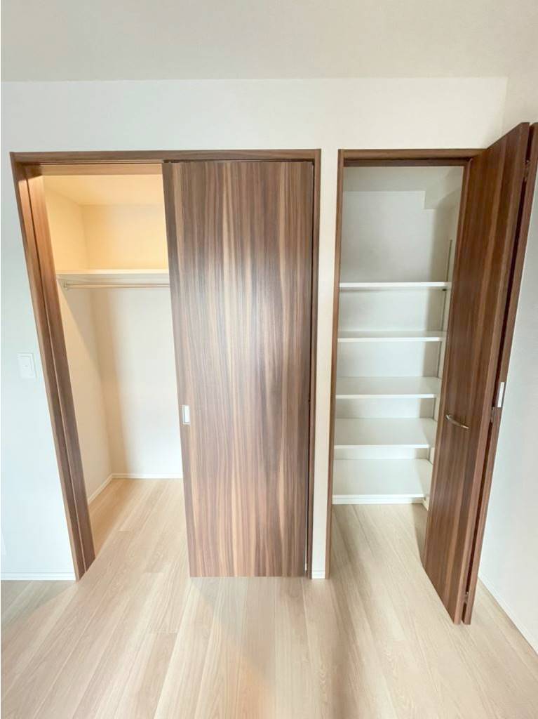 収納　ウォークインクローゼット