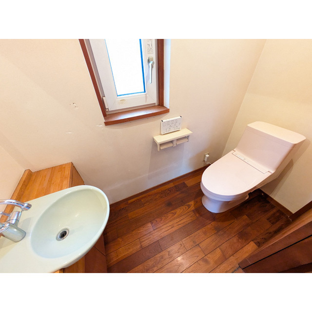 トイレ　トイレ