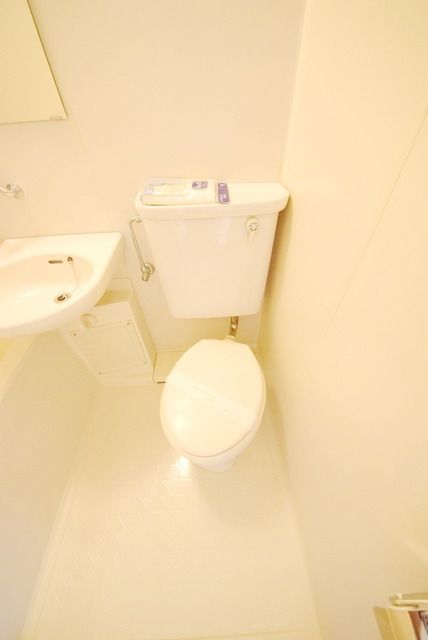 トイレ　トイレ