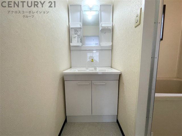 洗面設備　使いやすい洗面所です