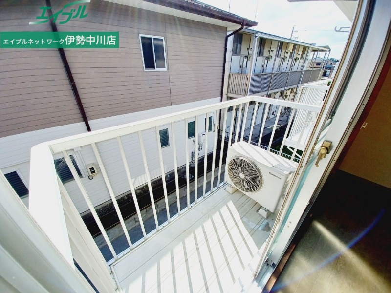 バルコニー　同型参考写真