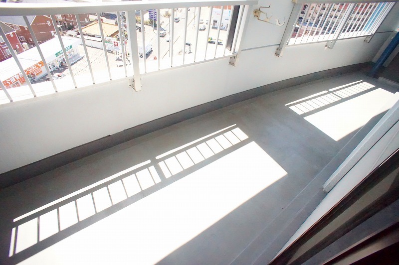 バルコニー　別号室