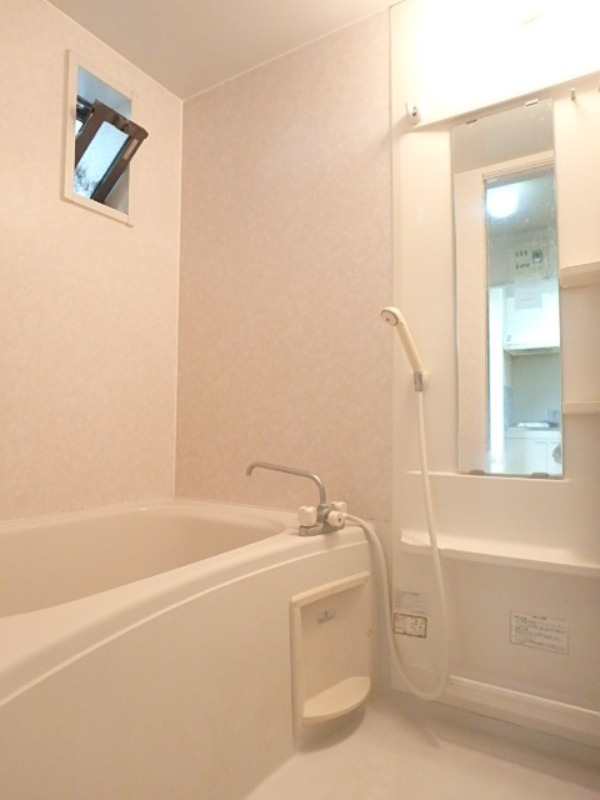 バス・シャワールーム　図面と現状に相違がある場合には現状を優先