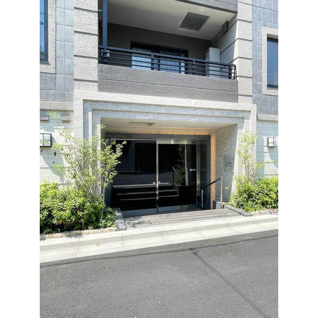 エントランス　毎日通るエントランスはこのようになっています