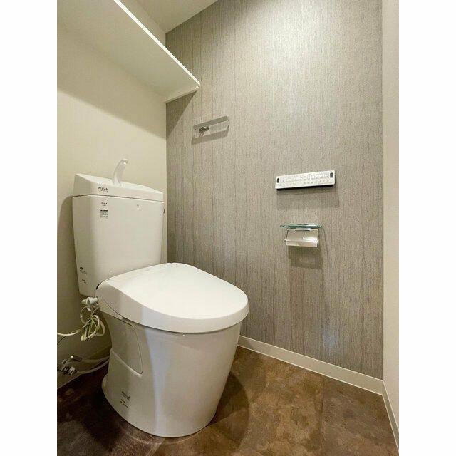 トイレ　別タイプ部屋　参考写真です