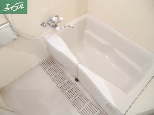 バス・シャワールーム　バスルーム