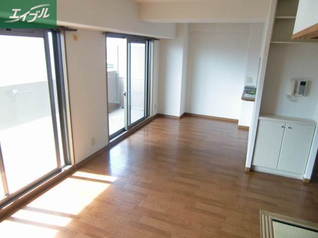 居室・リビング　リビング