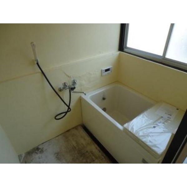 バス・シャワールーム　当物件の参考写真です