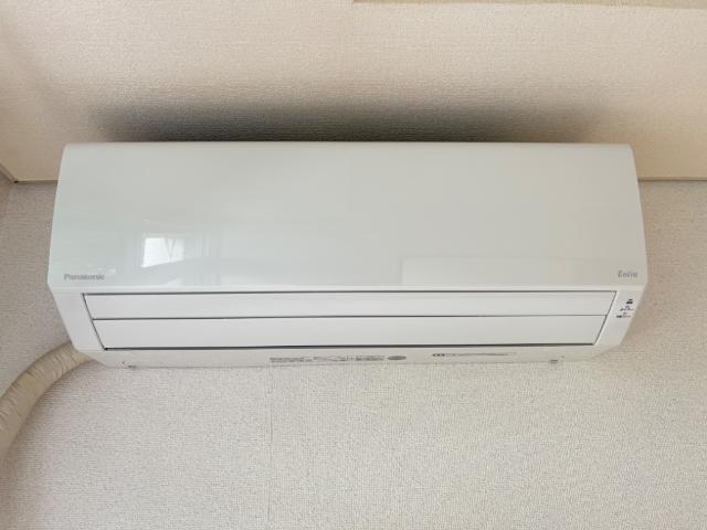 その他設備　南西洋室エアコン