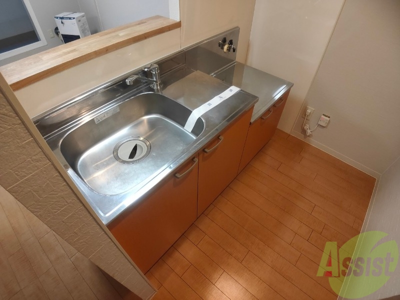 キッチン　ガスキッチンです。２口コンロが設置できます。