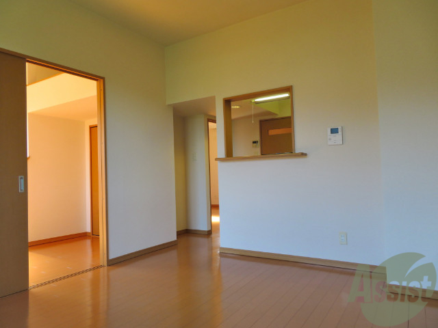 居室・リビング　広くてキレイなＬＤＫが広がっていて、充実した生活が送れそう。