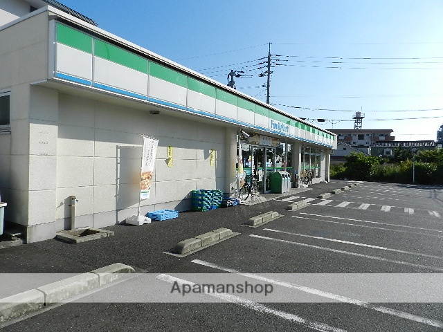 コンビニ　ファミリーマート小倉富野インター店（コンビニ）まで313m