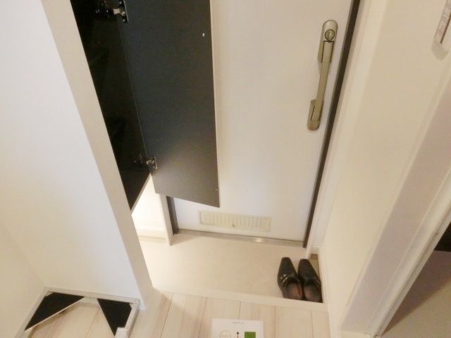 玄関　★玄関スペースとシューズ収納です★