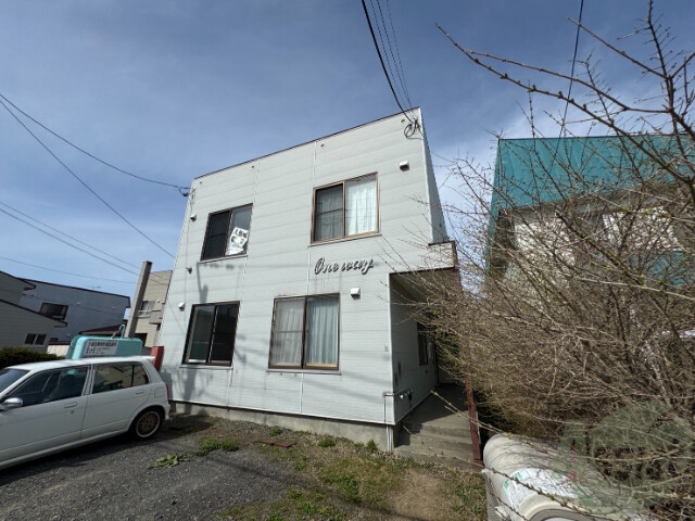 建物外観　札幌市北区北２８条西「コーポワンウェイ」