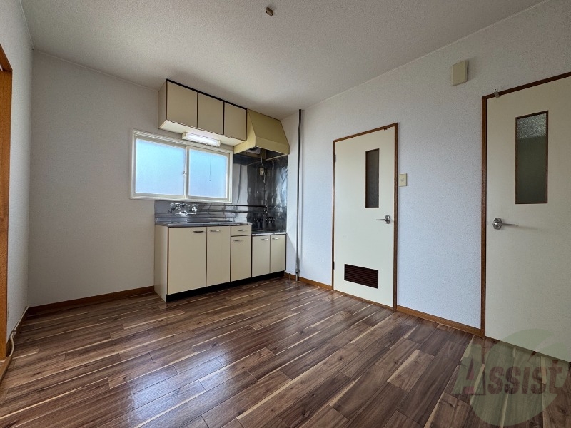 居室・リビング　広くてキレイなお部屋が広がっていて、充実した生活が送れそう。