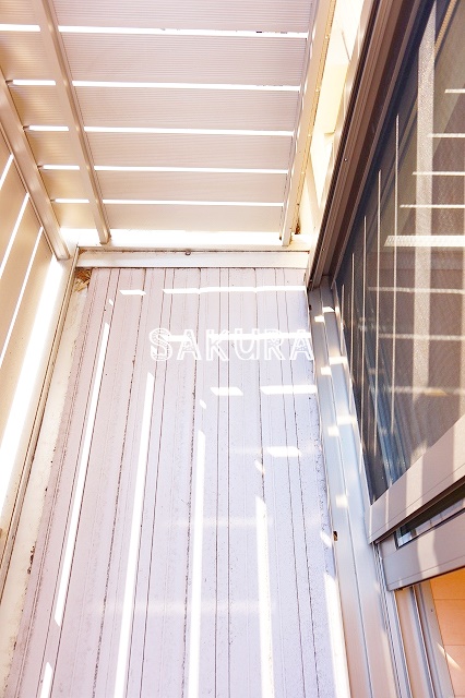 バルコニー　暖かな日差しのふりそそぐバルコニー♪