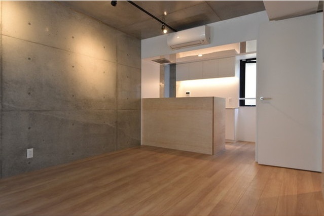 居室・リビング　☆明るい洋室☆