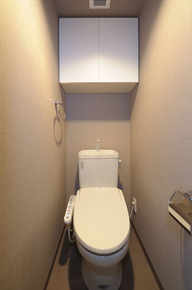 トイレ　落ち着いたトイレです