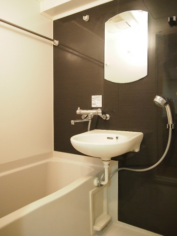 バス・シャワールーム　バスルーム