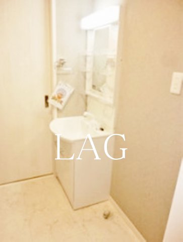 洗面設備　洗面台です。