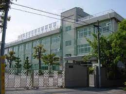 中学校　江戸川区立松江第六中学校（中学校）まで1826m