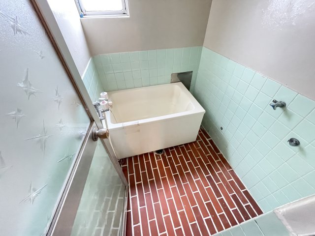 バス・シャワールーム　きれいなお風呂です