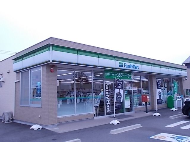 コンビニ　ファミリーマート岐阜茜部店（コンビニ）まで180m